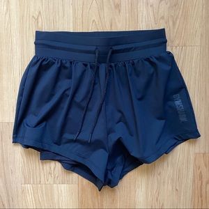 GYMSHARK - Lustre 2 in 1 Shorts - XS